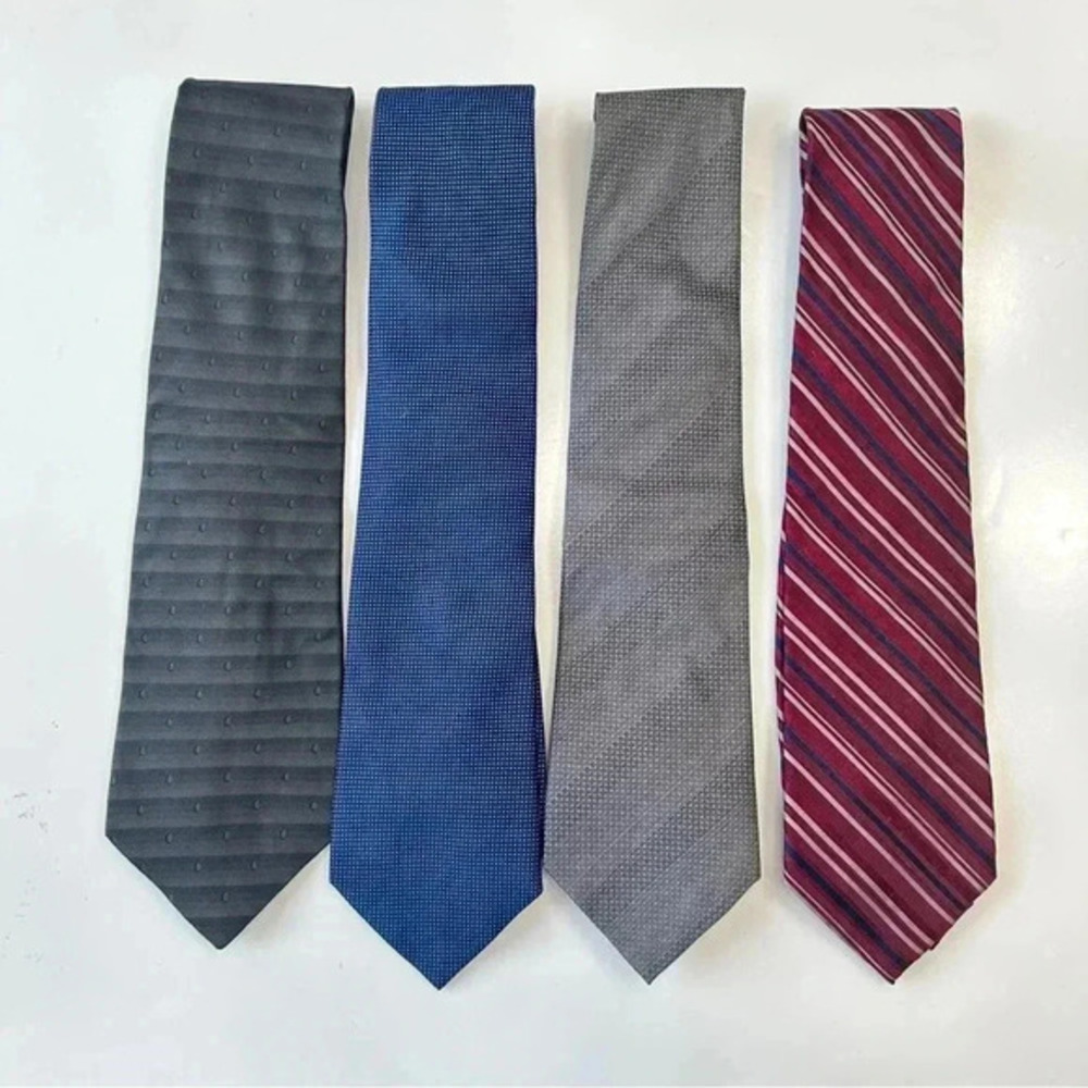DKNY Men's‎ Neck Ties Lot Of 4 100% Silk Red Stripes Gray Blue